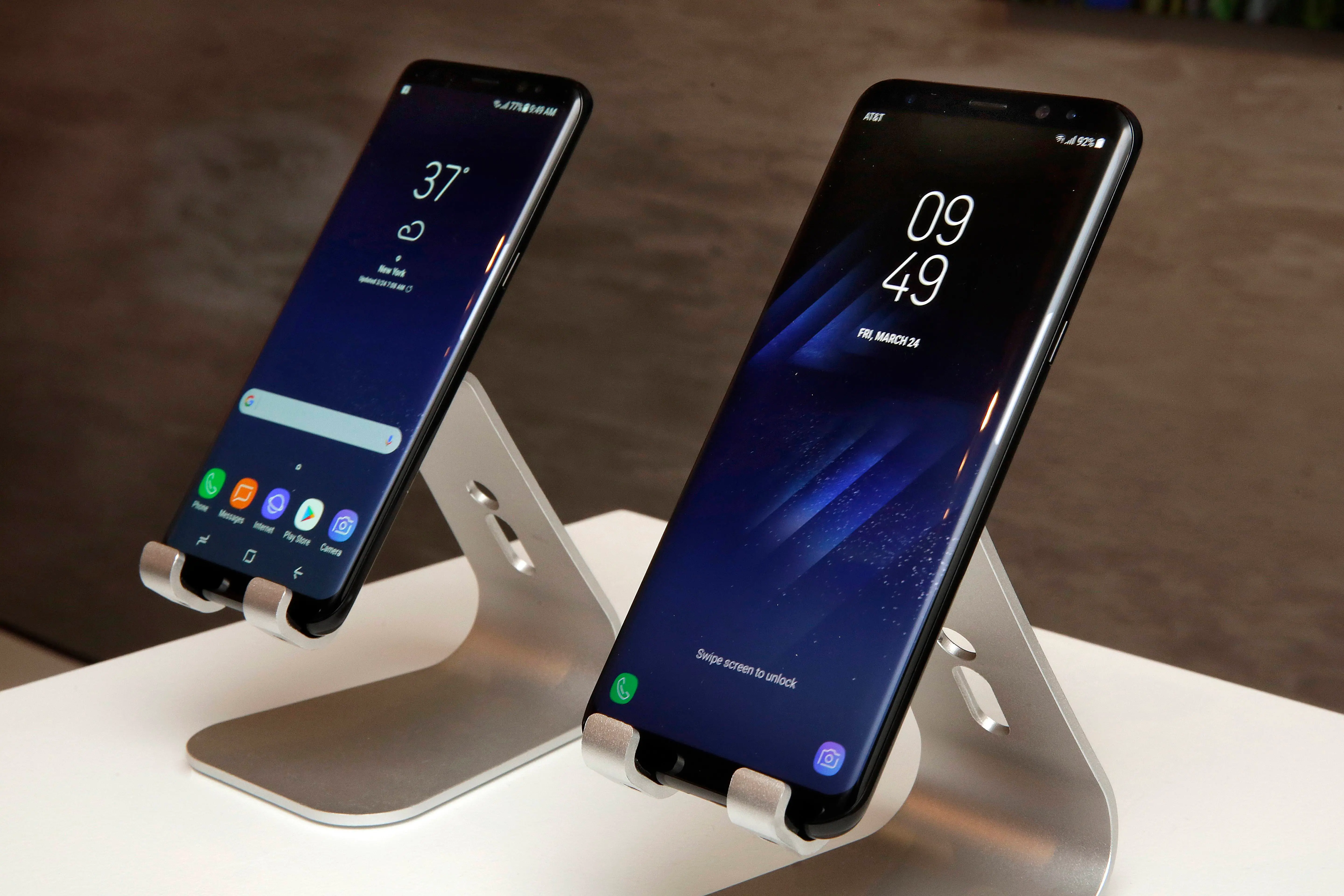 Samsung muestra la forma del Galaxy S8