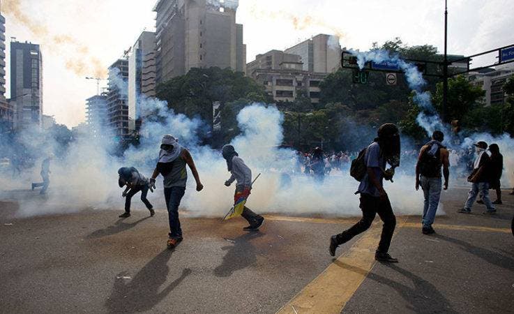 Suben a 21 los muertos en protestas en Venezuela