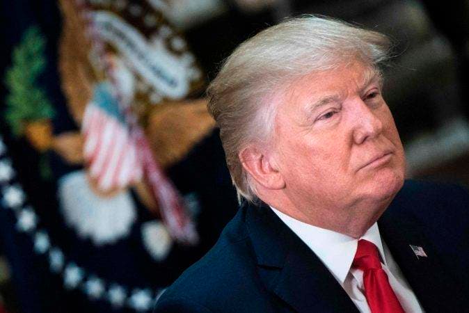 Trump dice que incluso demócratas no confiaban en Comey y querían su salida