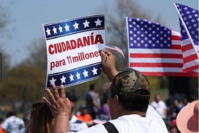 Corte Suprema de EEUU limita poder de gobierno para revocar ciudadanía