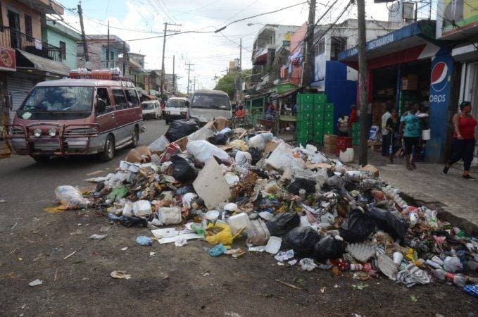 Reportaje a la basura, Santo domingo Rep. Dom. 03 de octubre del 2017. Foto Pedro Sosa