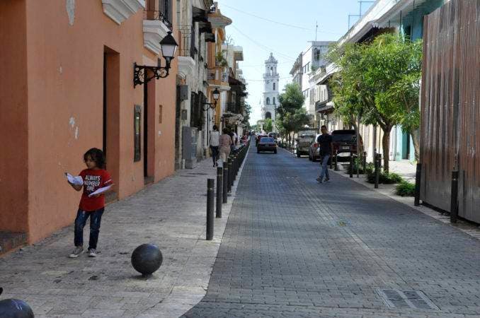 El pais.Reportaje en la Zona Colonial, sobre el remozamiento de la misma aparentemente los trabajos concluyeron.Hoy/Pablo Matos