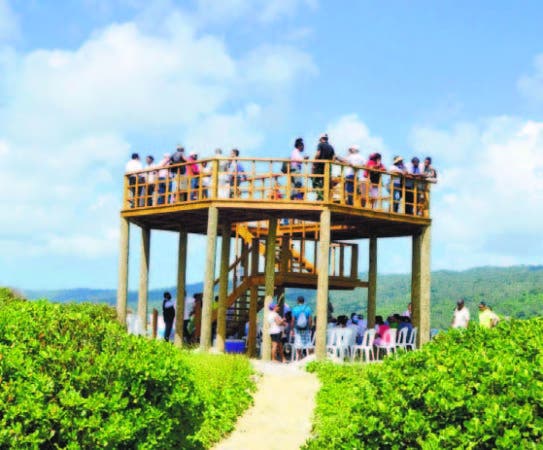 Torre de observación de ballenas en Cayo La Farola