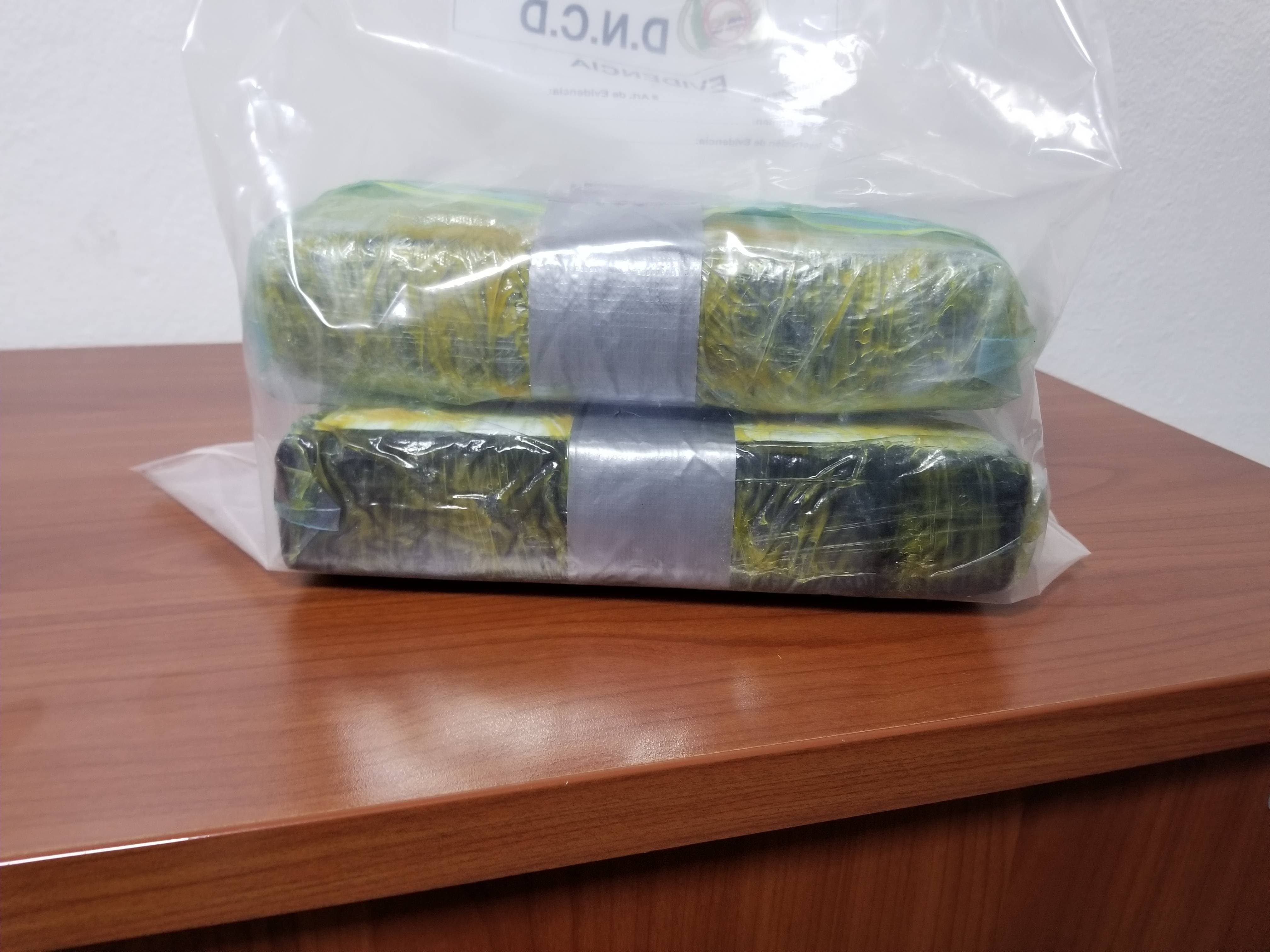 FOTO 2 KILOS DE COCAINA INCAUTADO POR DNCD