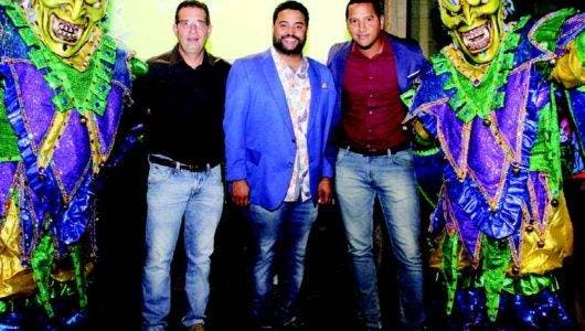 Bambalinas. D’ Bonche presenta “Un Carnaval Tropical” el 17 y 24 de febrero