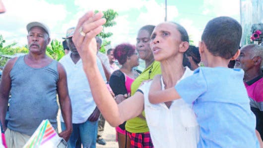 Moradores de  Villa Ogando  en pánico tras explosión; piden cierre de empresa