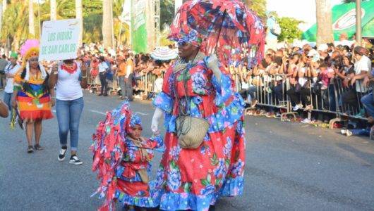 Xiomarita Pérez  y carnavaleros lamentan falta de recursos  ausentara  comparsas   del carnaval