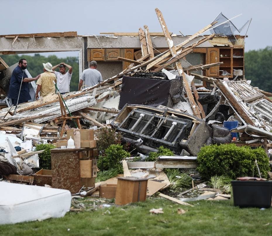 Tornados Dejan Un Muerto Y 130 Heridos En EEUU