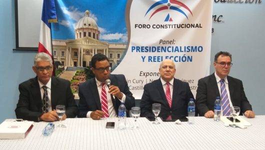 Advierten modificación constitucional para permitir reelección podría generar juicio político contra Danilo Medina