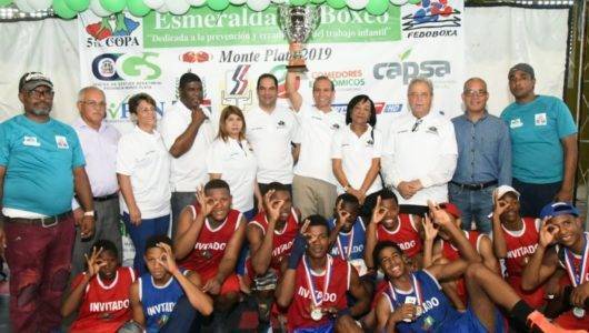 Santo Domingo Conquista la V Copa Esmeralda de Boxeo