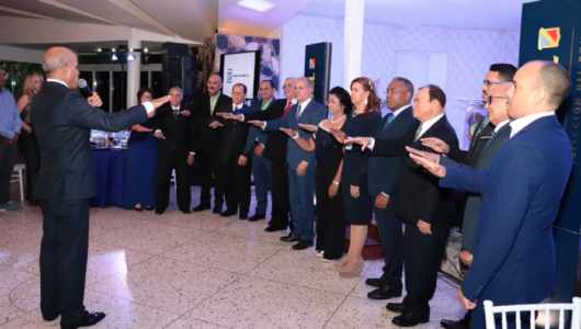 Asociación de Mayoristas de Provisiones de Santo Domingo juramenta directiva