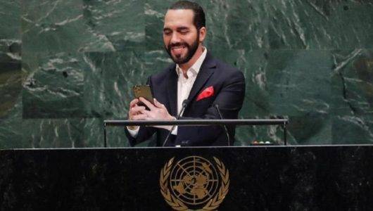 Se hace viral la selfie que se tomó Nayib Bukele, el presidente de El Salvador antes de hablar en la ONU