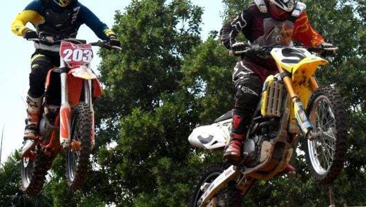 Muñoz y Lantigua ganan Campeonato Motocross