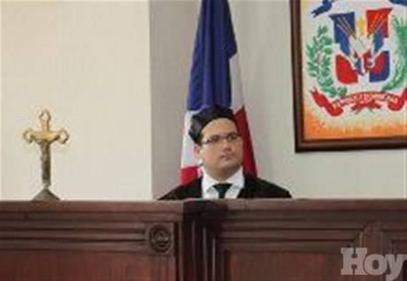 Juez acoge designar perito esclarecerá cuentas entre Juan Luis Guerra y Bienvenido Rodríguez