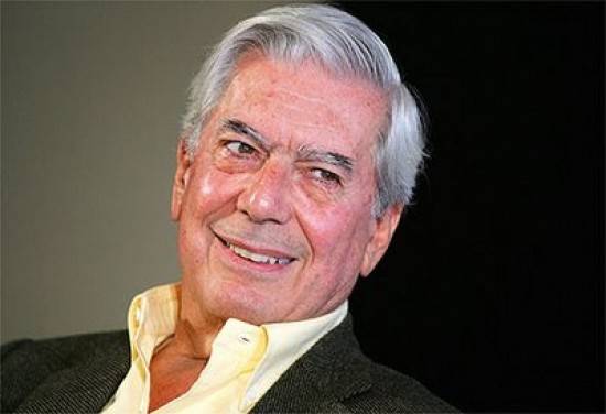 Vargas Llosa: de los escaparates de las librerías a las portadas del corazón