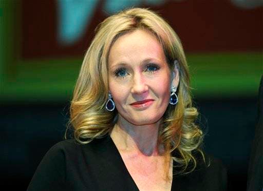 Policía investiga amenazas a JK Rowling por su apoyo a Rushdie