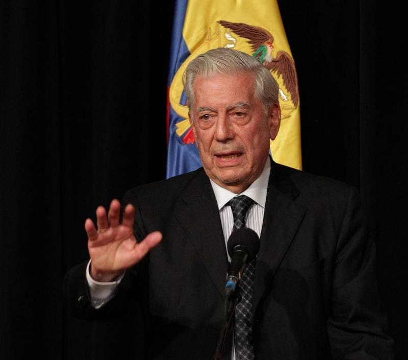 Vargas Llosa alerta sobre “putrefacción” en Venezuela y corrupción en región