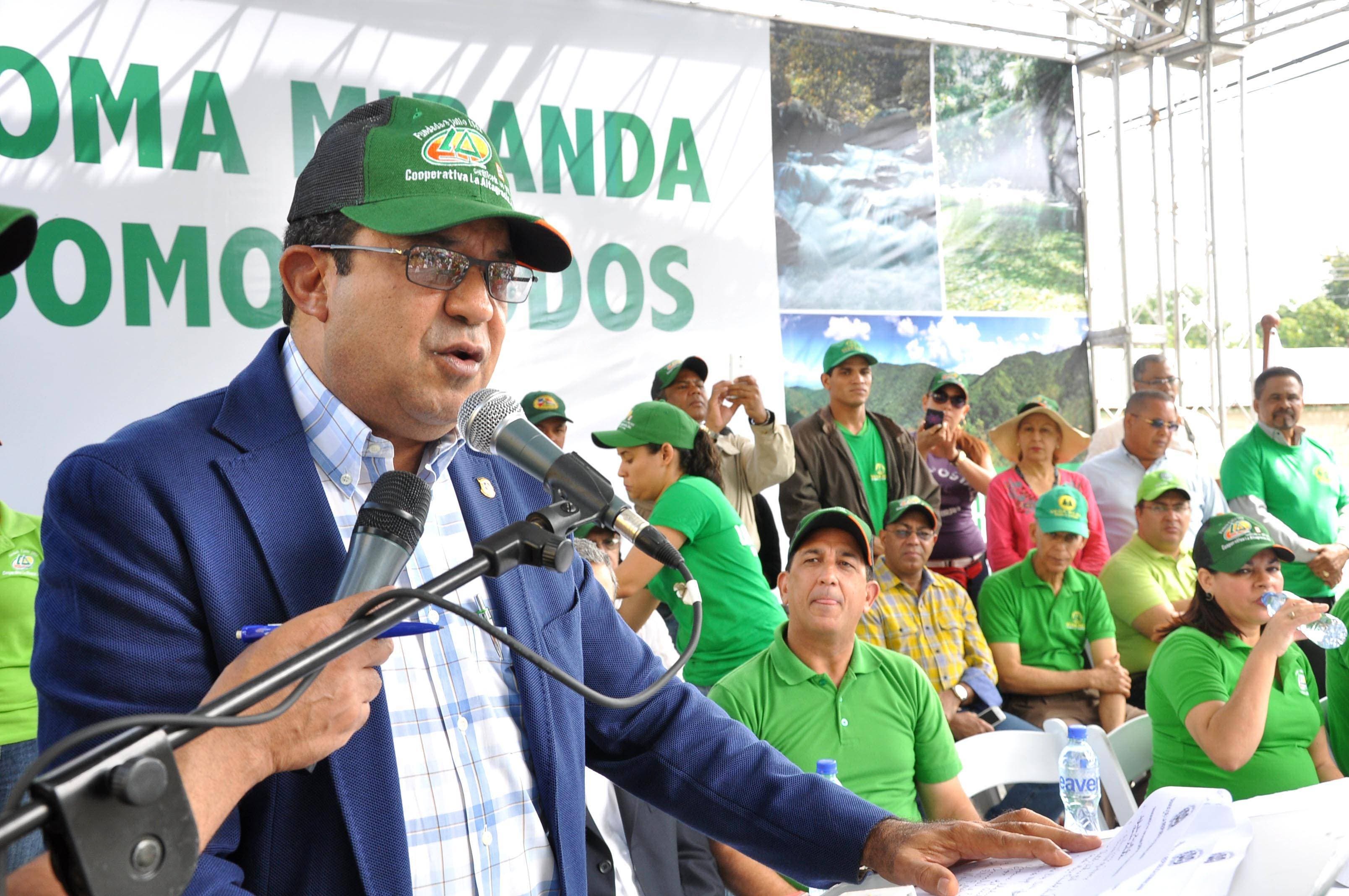 Senador PLD dice Loma Miranda es área protegida «aunque Danilo no quiera»