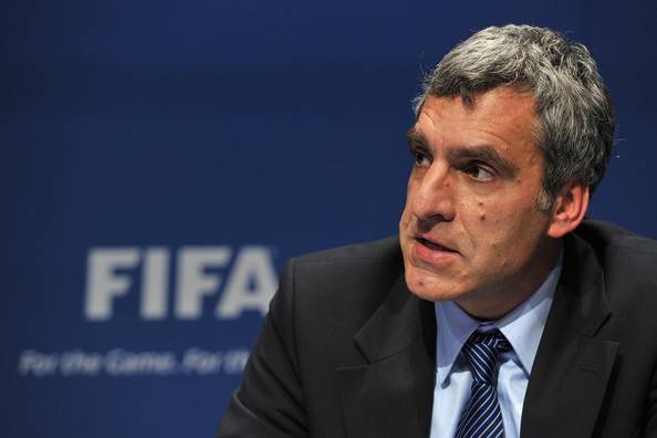FIFA niega plan oculto para que árbitros sean permisivos con las faltas