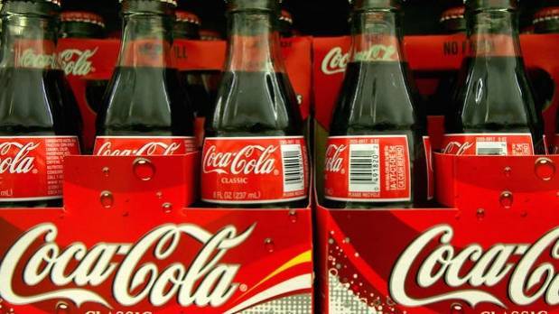 Escasez de azúcar afecta producción de Coca Cola
