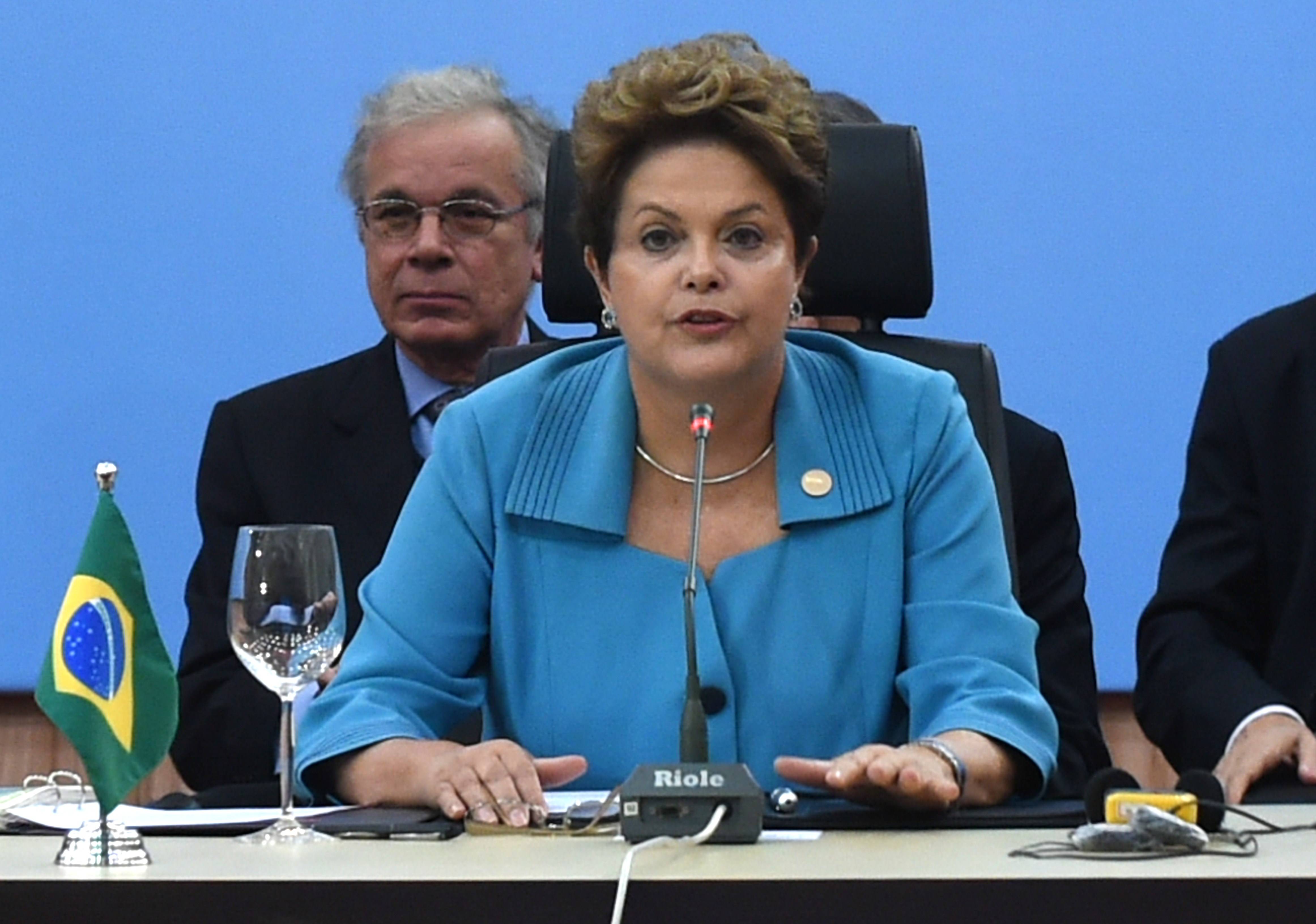 Piden revisar ley ampara represores de la dictadura brasileña