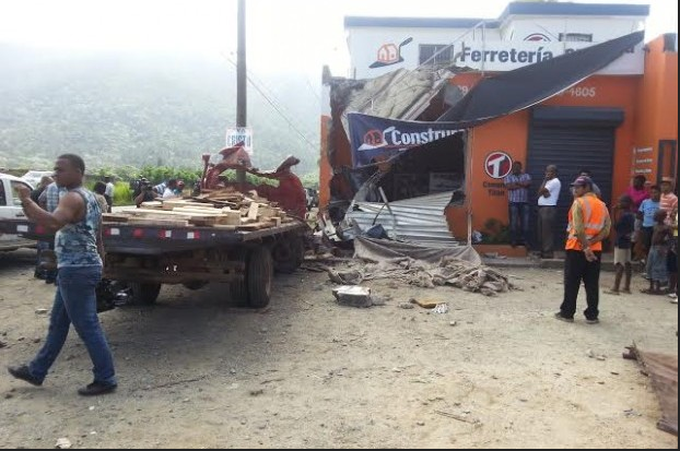 Dos hermanos entre los seis muertos accidente autopista Duarte