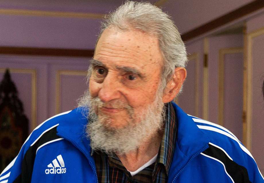 Fidel Castro arremete contra el imperialismo de EE. UU.  y sus aliados