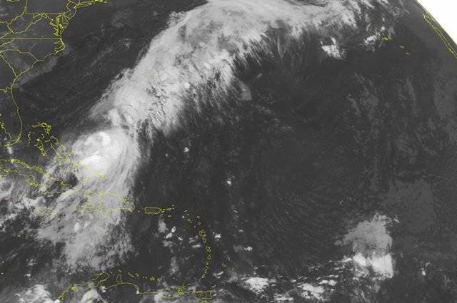 Huracán «Cristóbal» pasará el miércoles al noroeste de las Bermudas
