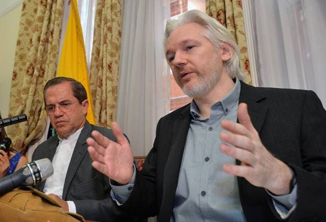 Assange asegura saldrá pronto de la embajada de Ecuador en Londres
