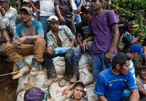 Nicaragua sigue labor de rescate de 27 mineros atrapados tras contactar a 20