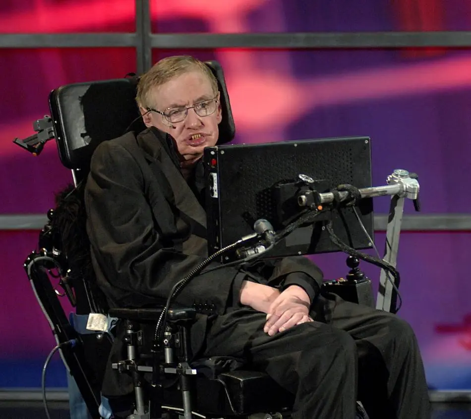 Hawking: No podremos vivir otros mil años sin escapar de la Tierra