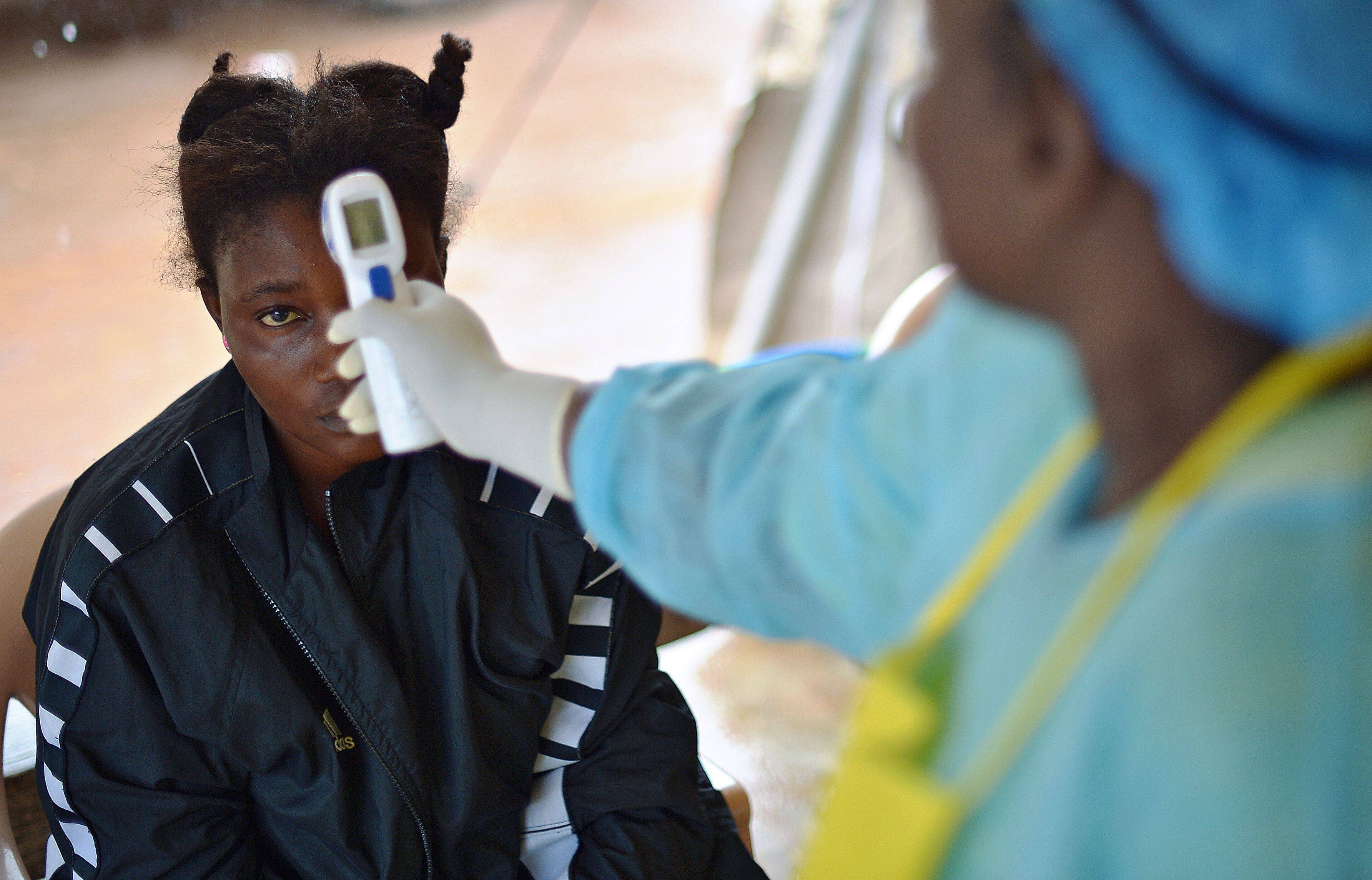 OMS: sangre y plasma sobrevivientes, eventual tratamiento ébola