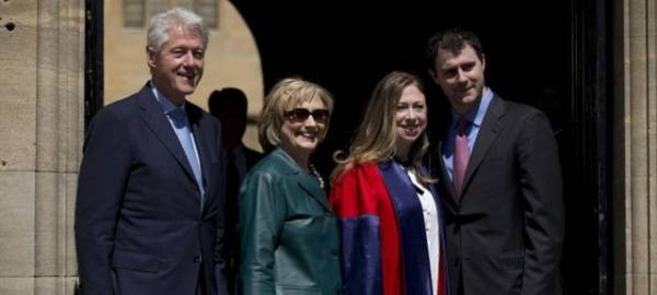 Hillary y Bill Clinton ya son abuelos