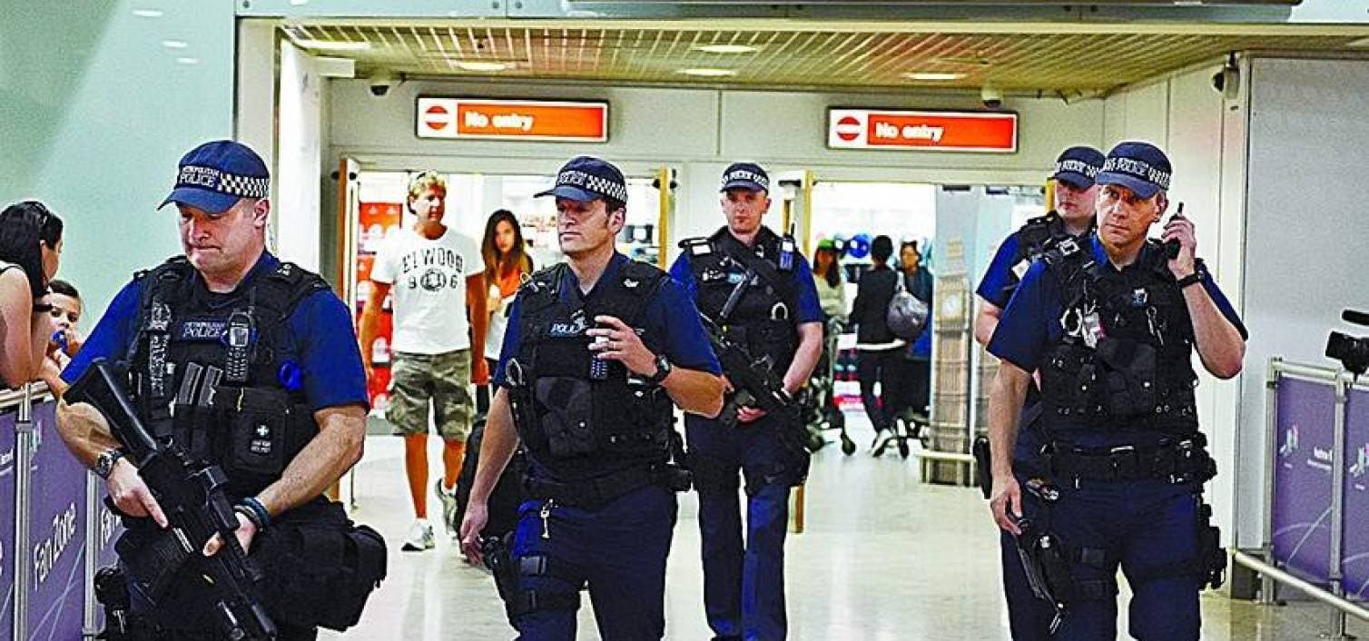 Descubren jeepeta cargada de explosivos en el aeropuerto de Manila