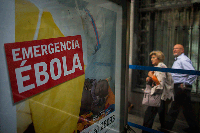Un centenar de estudiantes bajo vigilancia en Rusia por ébola