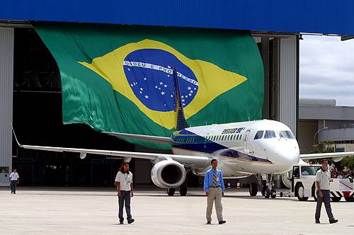 La brasileña Embraer entregó 32 aviones en el primer trimestre