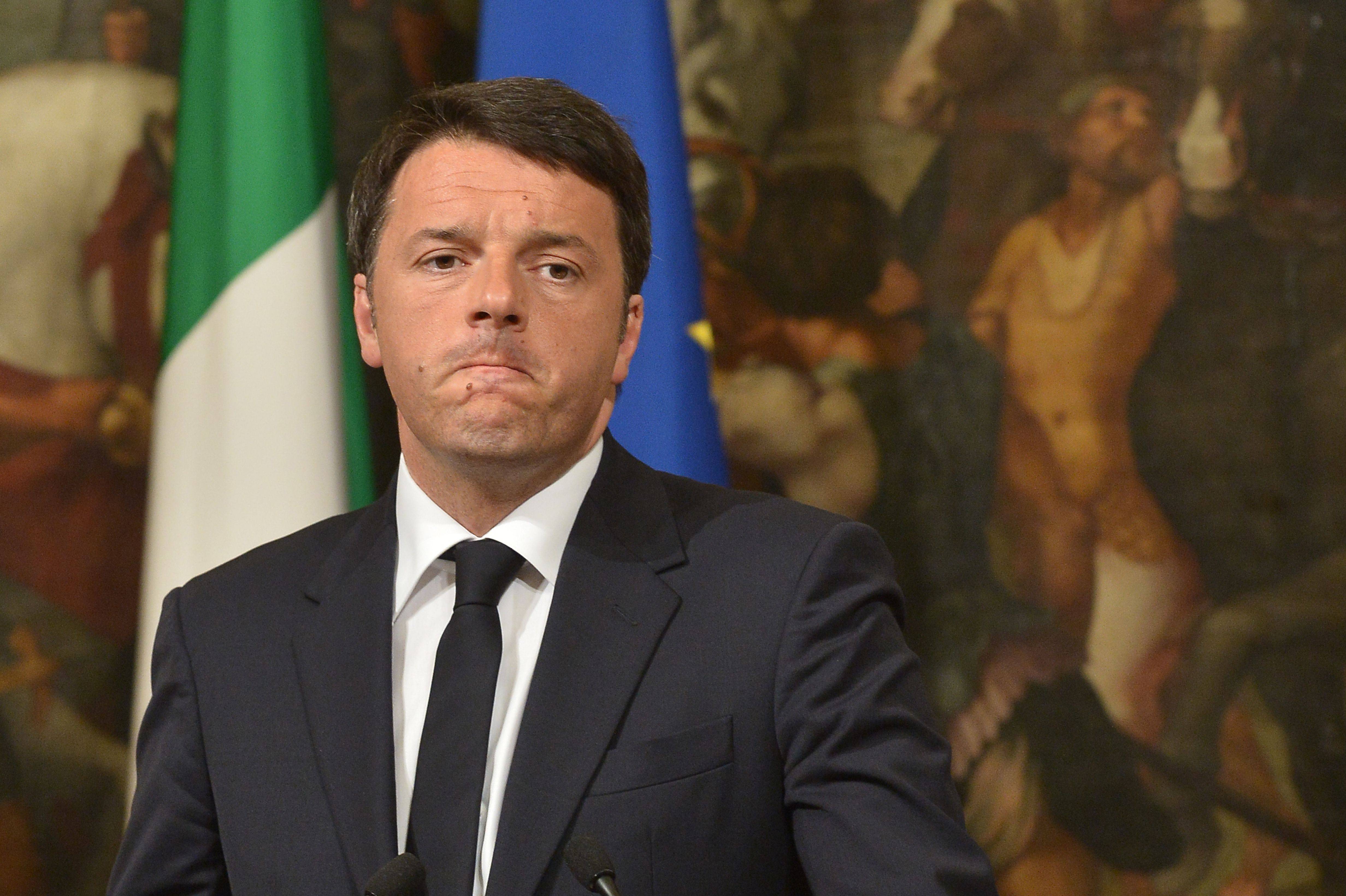 Renzi presenta hoy su dimisión al jefe de Estado, quién decidirá qué hacer