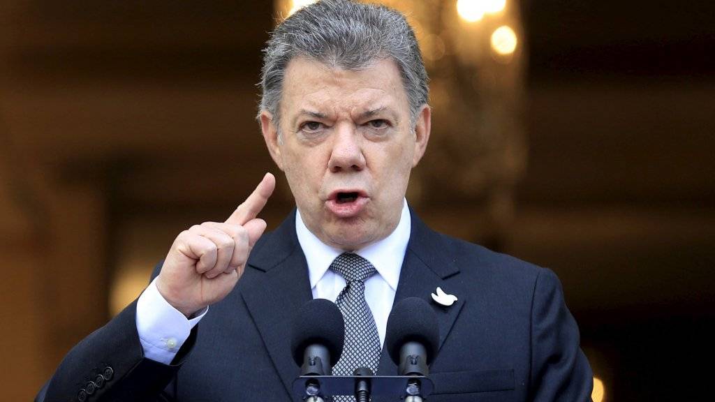 Santos ordena redoblar acciones contra el ELN tras ataque que dejó 12 muertos