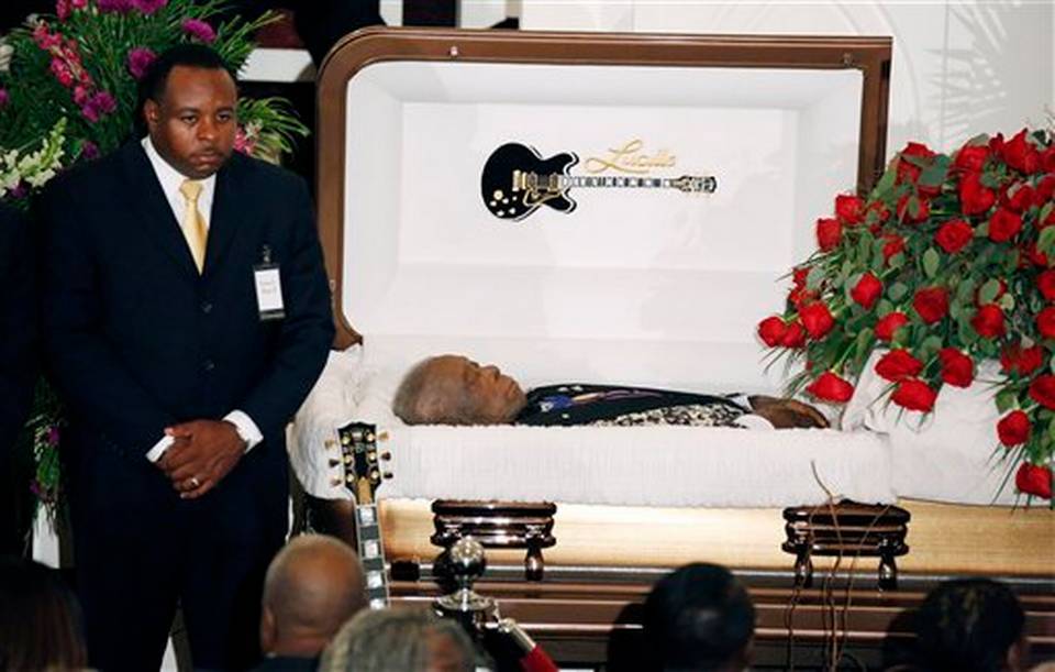 Cientos Acuden A Funeral De Leyenda Del Blues B.B. King