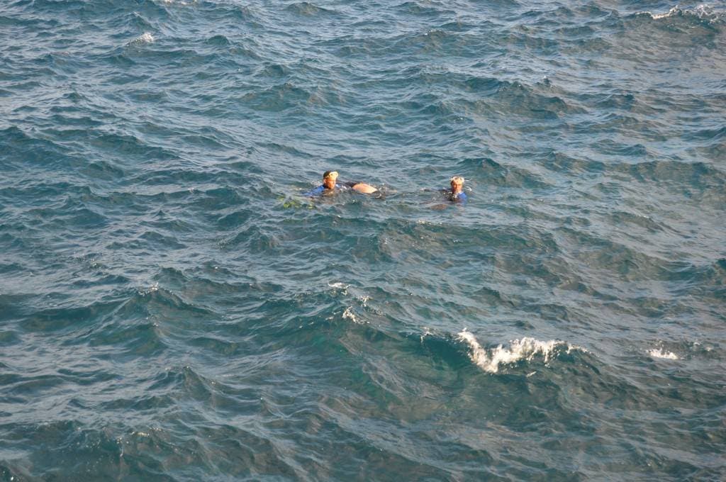 Hallan cadáver de mujer en aguas del mar Caribe, próximo a La Caleta