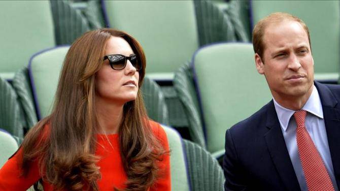 El príncipe Guillermo y Catalina asisten al partido de Murray en Wimbledon
