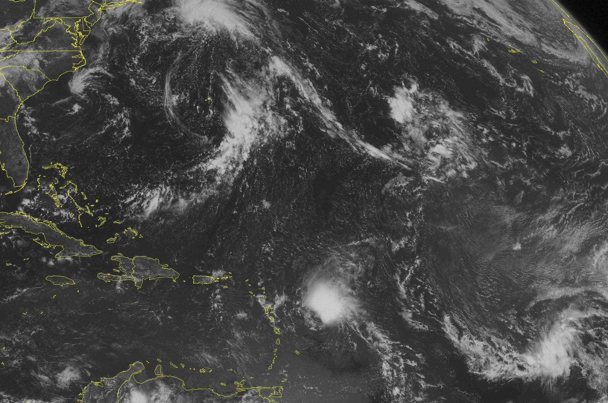 Tormenta tropical Henri se forma en Atlántico