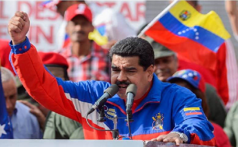 Maduro dice muertos en saqueo recibieron pago de oposición para crear caos