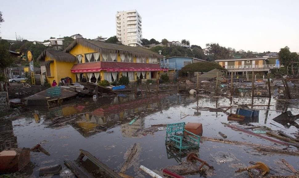 Se eleva a 10 el número de muertos por el terremoto en Chile