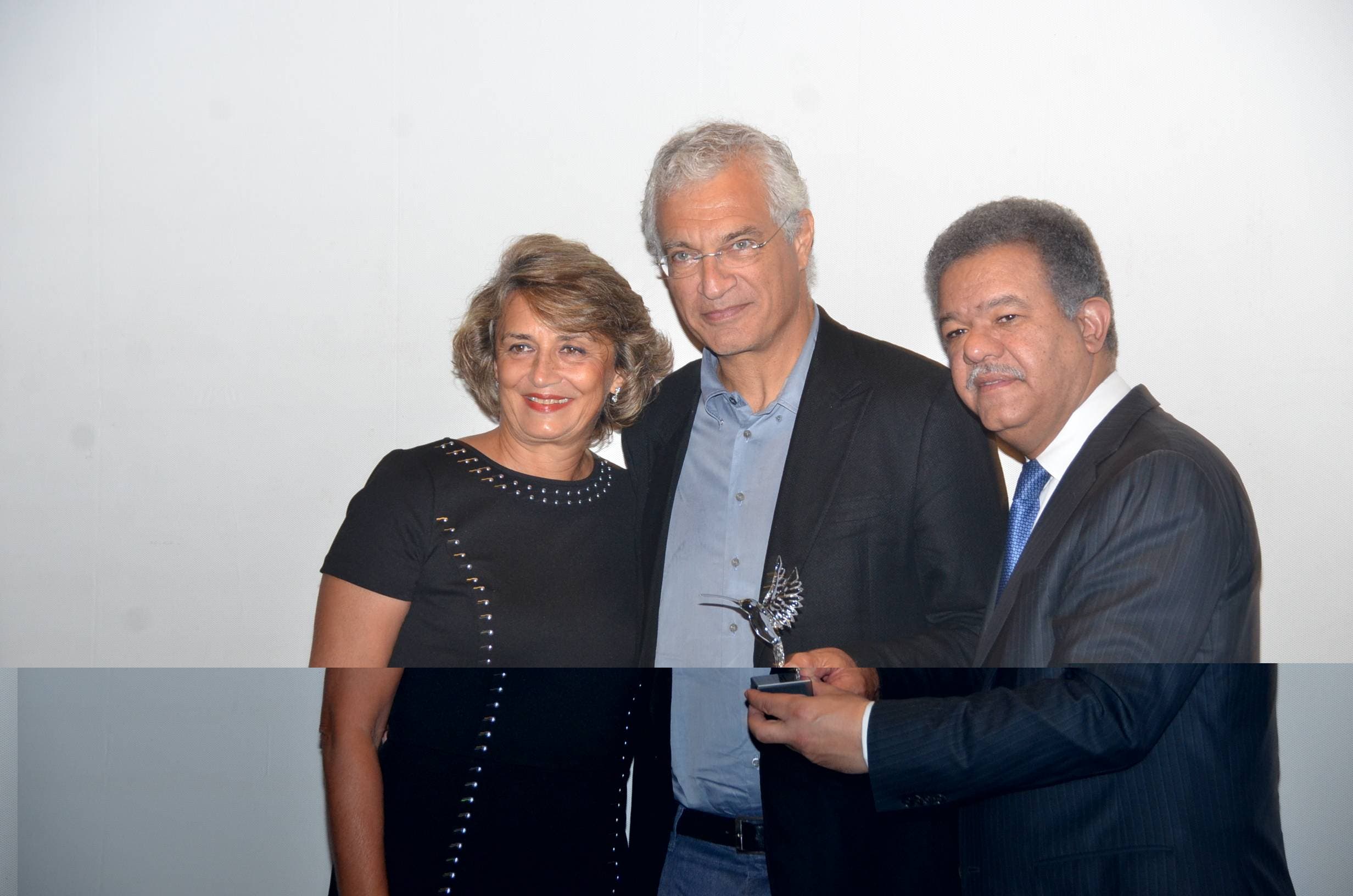 Funglode entregó el Premio Colibrí al cineasta Louie Psihoyos en la Muestra de Cine Medioambiental Dominicana