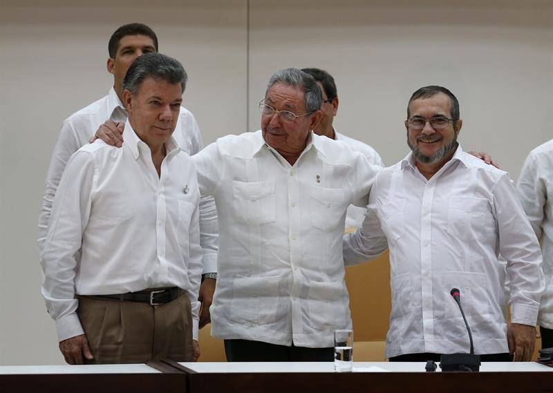Timochenko dice que FARC desmontó atentado contra Santos para buscar la paz