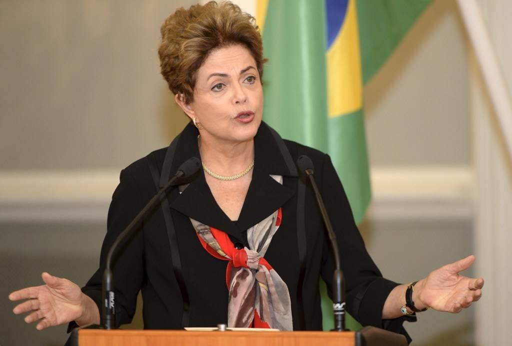 Rousseff pide «gran pacto» contra crisis brasileña