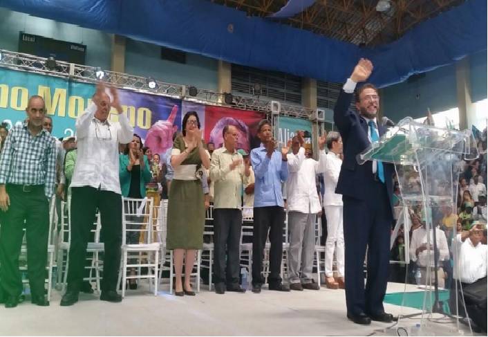 Proclaman a Guillermo Moreno como candidato presidencial para comicios 2016