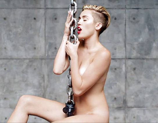 Todos estarán desnudos en concierto de Miley Cyrus