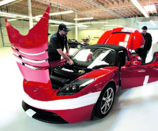 Tesla estudia abrir su primera fábrica de coches eléctricos en China